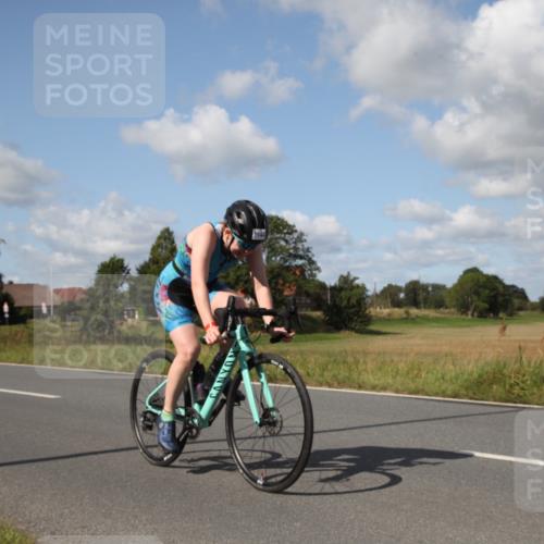 25.08.2024 - Elbe Triathlon Hamburg Fuchs,  Jonas http://msf.ph/oto/6826569 25.08.2024 11:02:11 Radfahren 1684, 1678, 1644, 1717, 1613 meine-sportfotos.de