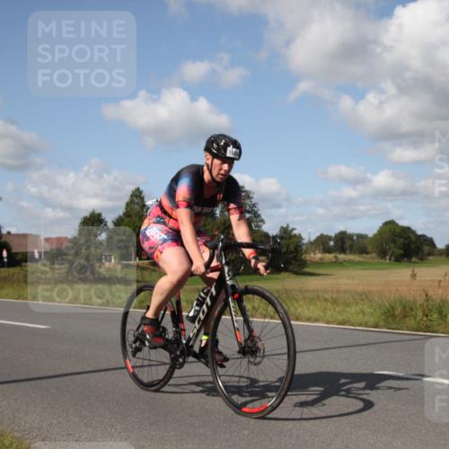 25.08.2024 - Elbe Triathlon Hamburg Fuchs,  Jonas http://msf.ph/oto/6826578 25.08.2024 11:02:07 Radfahren 1684, 1678, 1644, 1717 meine-sportfotos.de