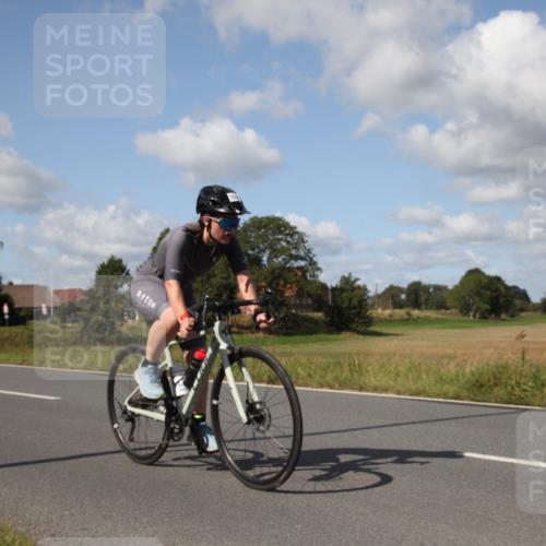 25.08.2024 - Elbe Triathlon Hamburg Fuchs,  Jonas http://msf.ph/oto/6826595 25.08.2024 11:01:49 Radfahren 674, 1637 meine-sportfotos.de