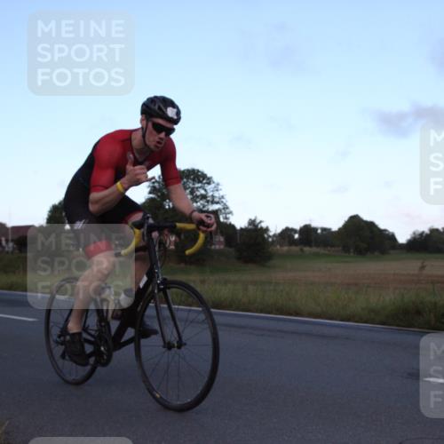 25.08.2024 - Elbe Triathlon Hamburg Fuchs,  Jonas http://msf.ph/oto/6826621 25.08.2024 08:56:13 Radfahren 77 meine-sportfotos.de