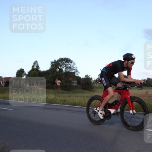 25.08.2024 - Elbe Triathlon Hamburg Fuchs,  Jonas http://msf.ph/oto/6826632 25.08.2024 08:56:40 Radfahren 64, 131, 35, 154 meine-sportfotos.de