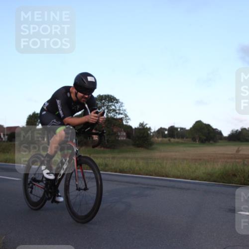 25.08.2024 - Elbe Triathlon Hamburg Fuchs,  Jonas http://msf.ph/oto/6826640 25.08.2024 08:56:43 Radfahren 64, 131, 35, 154 meine-sportfotos.de