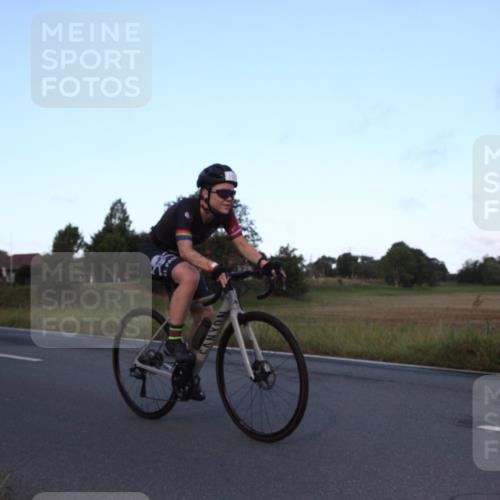 25.08.2024 - Elbe Triathlon Hamburg Fuchs,  Jonas http://msf.ph/oto/6826650 25.08.2024 08:56:51 Radfahren 154, 150, 94, 46 meine-sportfotos.de