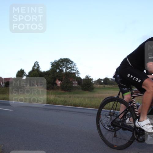 25.08.2024 - Elbe Triathlon Hamburg Fuchs,  Jonas http://msf.ph/oto/6826674 25.08.2024 08:57:17 Radfahren 193, 130, 74, 52, 61 meine-sportfotos.de