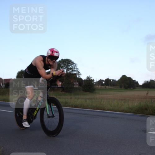 25.08.2024 - Elbe Triathlon Hamburg Fuchs,  Jonas http://msf.ph/oto/6826684 25.08.2024 08:57:19 Radfahren 193, 130, 74, 52, 61 meine-sportfotos.de