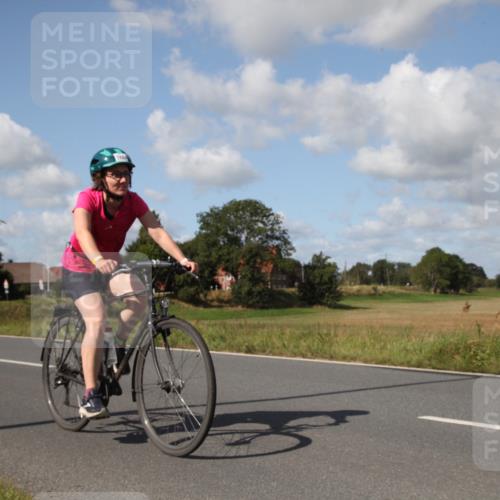 25.08.2024 - Elbe Triathlon Hamburg Fuchs,  Jonas http://msf.ph/oto/6826712 25.08.2024 11:00:17 Radfahren 1630, 1511, 1690, 1557, 1484 meine-sportfotos.de