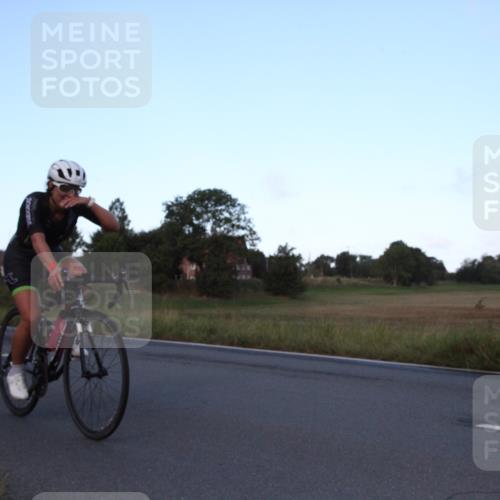 25.08.2024 - Elbe Triathlon Hamburg Fuchs,  Jonas http://msf.ph/oto/6826726 25.08.2024 08:57:58 Radfahren 136, 125, 146, 83 meine-sportfotos.de