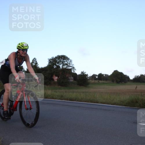 25.08.2024 - Elbe Triathlon Hamburg Fuchs,  Jonas http://msf.ph/oto/6826737 25.08.2024 08:58:14 Radfahren 137, 123, 114, 87 meine-sportfotos.de