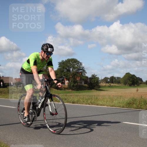 25.08.2024 - Elbe Triathlon Hamburg Fuchs,  Jonas http://msf.ph/oto/6826755 25.08.2024 10:59:44 Radfahren 1658, 765, 1689 meine-sportfotos.de