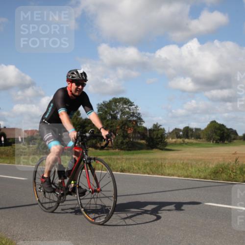 25.08.2024 - Elbe Triathlon Hamburg Fuchs,  Jonas http://msf.ph/oto/6826768 25.08.2024 10:59:25 Radfahren 1438, 455, 1403, 1598 meine-sportfotos.de