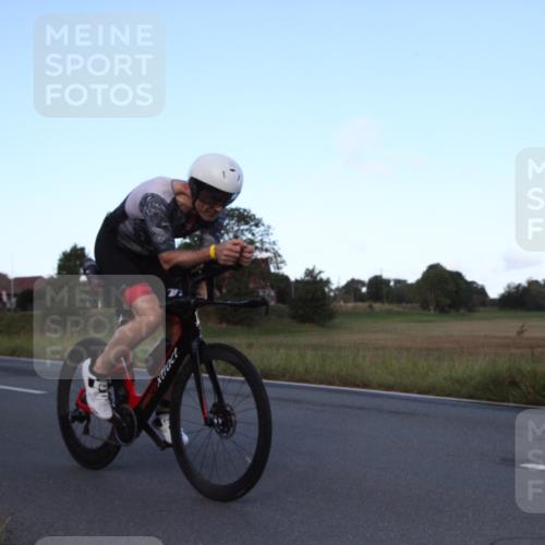 25.08.2024 - Elbe Triathlon Hamburg Fuchs,  Jonas http://msf.ph/oto/6826770 25.08.2024 08:59:16 Radfahren 55 meine-sportfotos.de