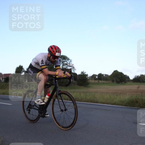 25.08.2024 - Elbe Triathlon Hamburg Fuchs,  Jonas http://msf.ph/oto/6826798 25.08.2024 09:00:12 Radfahren 70, 127 meine-sportfotos.de