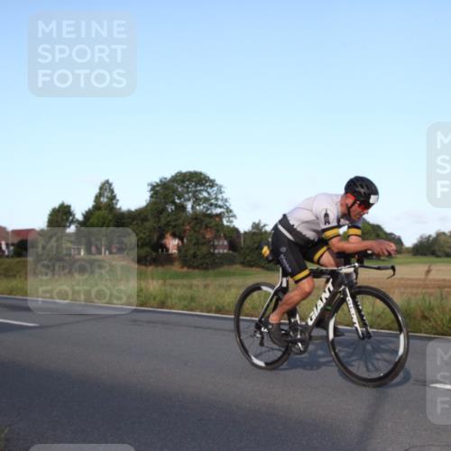 25.08.2024 - Elbe Triathlon Hamburg Fuchs,  Jonas http://msf.ph/oto/6826845 25.08.2024 09:01:37 Radfahren 72, 111 meine-sportfotos.de