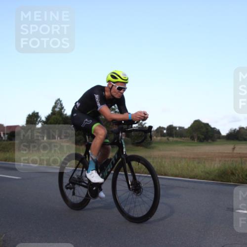 25.08.2024 - Elbe Triathlon Hamburg Fuchs,  Jonas http://msf.ph/oto/6826866 25.08.2024 09:01:59 Radfahren 330, 207 meine-sportfotos.de