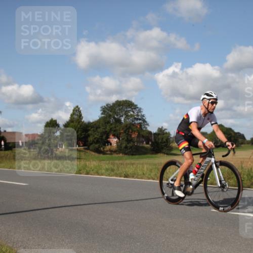 25.08.2024 - Elbe Triathlon Hamburg Fuchs,  Jonas http://msf.ph/oto/6826900 25.08.2024 10:57:14 Radfahren 768, 1411, 1413, 781, 687, 1462, 773, 1594 meine-sportfotos.de