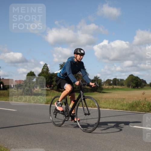 25.08.2024 - Elbe Triathlon Hamburg Fuchs,  Jonas http://msf.ph/oto/6826944 25.08.2024 10:56:52 Radfahren 635, 519, 1567, 712 meine-sportfotos.de