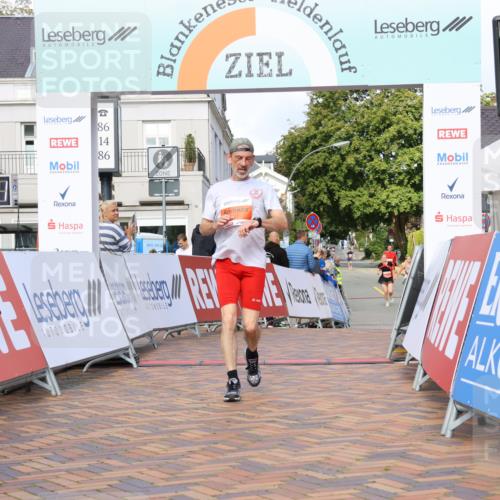 25.08.2024 - 20. Blankeneser Heldenlauf Strokosch-Dieckow http://msf.ph/oto/6826952 25.08.2024 09:55:24 Ziel 107 meine-sportfotos.de