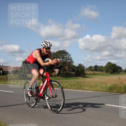 25.08.2024 - Elbe Triathlon Hamburg Fuchs,  Jonas http://msf.ph/oto/6826966 25.08.2024 10:56:36 Radfahren 1485, 460, 1513, 772 meine-sportfotos.de