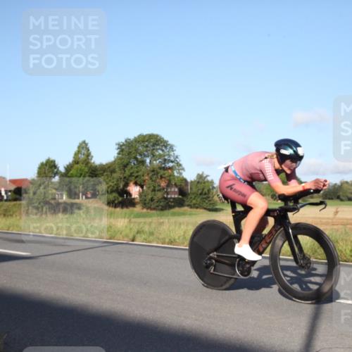 25.08.2024 - Elbe Triathlon Hamburg Fuchs,  Jonas http://msf.ph/oto/6826973 25.08.2024 09:06:12 Radfahren 139 meine-sportfotos.de