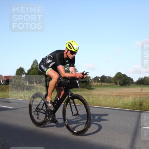 25.08.2024 - Elbe Triathlon Hamburg Fuchs,  Jonas http://msf.ph/oto/6826995 25.08.2024 09:06:51 Radfahren 80, 243, 79 meine-sportfotos.de