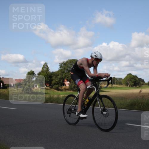25.08.2024 - Elbe Triathlon Hamburg Fuchs,  Jonas http://msf.ph/oto/6826996 25.08.2024 10:56:22 Radfahren 1491, 1543, 1713, 1715, 1417, 1538, 1422, 1552, 1527 meine-sportfotos.de