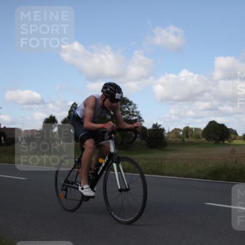 25.08.2024 - Elbe Triathlon Hamburg Fuchs,  Jonas http://msf.ph/oto/6827010 25.08.2024 10:56:04 Radfahren 1561, 1718 meine-sportfotos.de