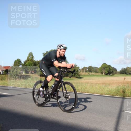 25.08.2024 - Elbe Triathlon Hamburg Fuchs,  Jonas http://msf.ph/oto/6827014 25.08.2024 09:07:10 Radfahren 313, 245 meine-sportfotos.de