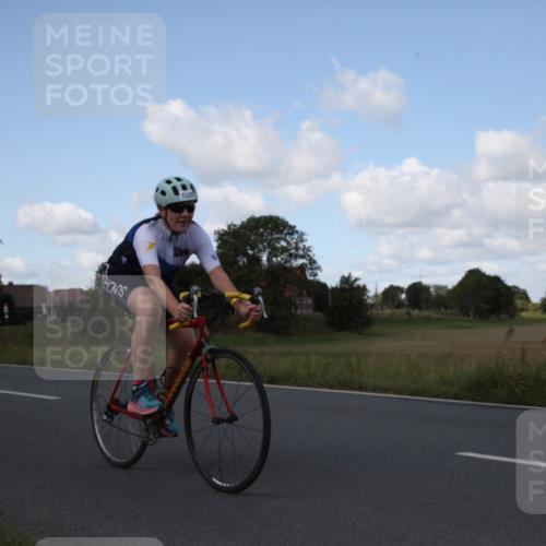 25.08.2024 - Elbe Triathlon Hamburg Fuchs,  Jonas http://msf.ph/oto/6827021 25.08.2024 10:55:53 Radfahren 679, 1528, 1489, 1561 meine-sportfotos.de