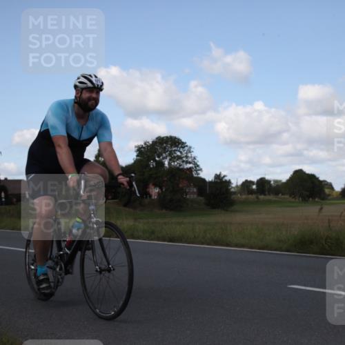25.08.2024 - Elbe Triathlon Hamburg Fuchs,  Jonas http://msf.ph/oto/6827029 25.08.2024 10:55:42 Radfahren 1509, 771, 1523, 675, 1472 meine-sportfotos.de