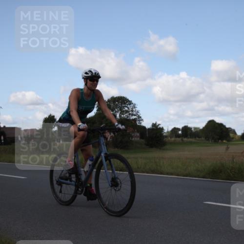 25.08.2024 - Elbe Triathlon Hamburg Fuchs,  Jonas http://msf.ph/oto/6827032 25.08.2024 10:55:41 Radfahren 1509, 771, 1523, 675, 1472 meine-sportfotos.de