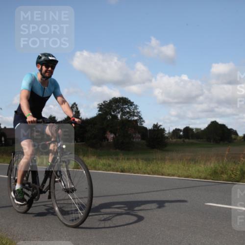 25.08.2024 - Elbe Triathlon Hamburg Fuchs,  Jonas http://msf.ph/oto/6827052 25.08.2024 10:55:27 Radfahren 1512, 1617, 718, 1440, 757 meine-sportfotos.de