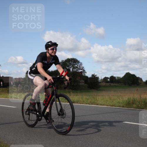25.08.2024 - Elbe Triathlon Hamburg Fuchs,  Jonas http://msf.ph/oto/6827059 25.08.2024 10:55:23 Radfahren 1506, 1512, 1617, 718, 1440 meine-sportfotos.de