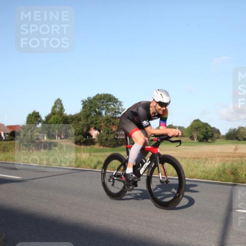 25.08.2024 - Elbe Triathlon Hamburg Fuchs,  Jonas http://msf.ph/oto/6827060 25.08.2024 09:07:47 Radfahren 37, 39, 89, 188, 197, 81 meine-sportfotos.de