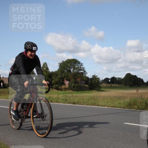 25.08.2024 - Elbe Triathlon Hamburg Fuchs,  Jonas http://msf.ph/oto/6827068 25.08.2024 10:55:11 Radfahren 1595, 456, 1478 meine-sportfotos.de