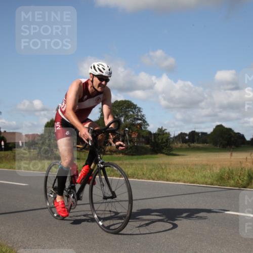 25.08.2024 - Elbe Triathlon Hamburg Fuchs,  Jonas http://msf.ph/oto/6827092 25.08.2024 10:54:58 Radfahren 504, 1493, 579, 564, 1428, 1456, 1590 meine-sportfotos.de