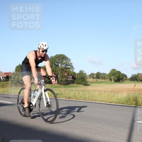 25.08.2024 - Elbe Triathlon Hamburg Fuchs,  Jonas http://msf.ph/oto/6827115 25.08.2024 09:08:18 Radfahren 204, 275, 236, 42, 153 meine-sportfotos.de