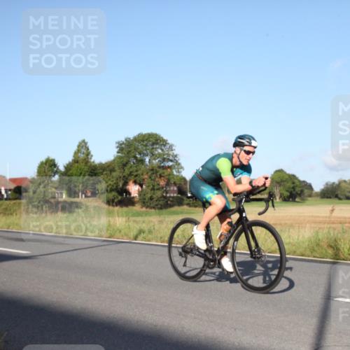 25.08.2024 - Elbe Triathlon Hamburg Fuchs,  Jonas http://msf.ph/oto/6827118 25.08.2024 09:08:21 Radfahren 275, 236, 42, 153, 120 meine-sportfotos.de