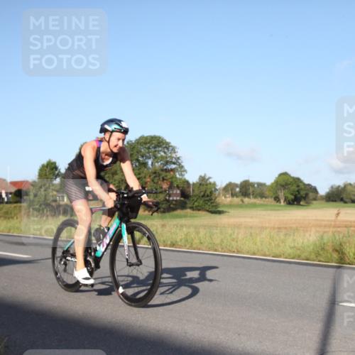 25.08.2024 - Elbe Triathlon Hamburg Fuchs,  Jonas http://msf.ph/oto/6827121 25.08.2024 09:08:22 Radfahren 275, 236, 42, 153, 120 meine-sportfotos.de