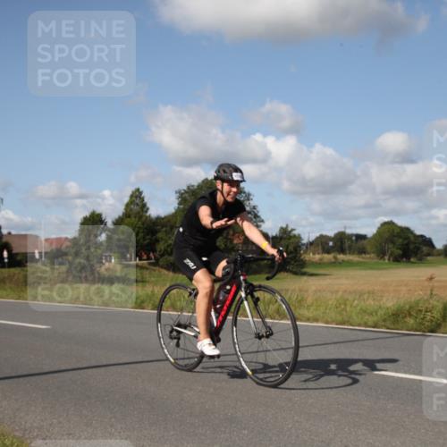 25.08.2024 - Elbe Triathlon Hamburg Fuchs,  Jonas http://msf.ph/oto/6827138 25.08.2024 10:54:36 Radfahren 1574, 1539, 1547, 1585, 1533, 1486, 1545, 1563 meine-sportfotos.de