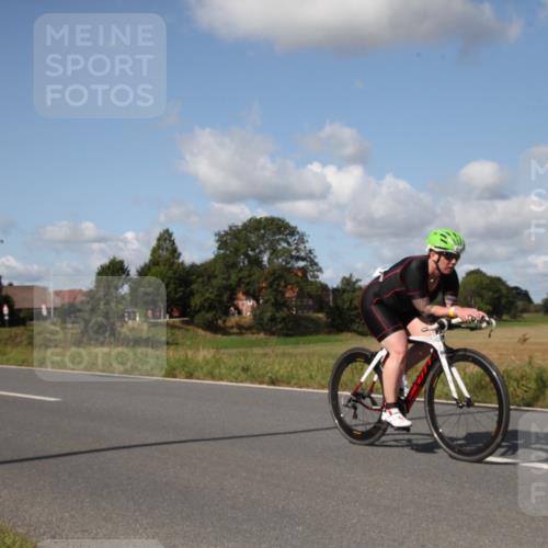 25.08.2024 - Elbe Triathlon Hamburg Fuchs,  Jonas http://msf.ph/oto/6827139 25.08.2024 10:54:35 Radfahren 1574, 1539, 1547, 1585, 1533, 1486, 1545 meine-sportfotos.de