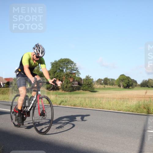 25.08.2024 - Elbe Triathlon Hamburg Fuchs,  Jonas http://msf.ph/oto/6827148 25.08.2024 09:08:47 Radfahren 117, 91, 211, 205, 266, 179, 208 meine-sportfotos.de