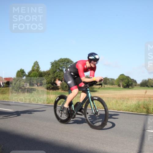 25.08.2024 - Elbe Triathlon Hamburg Fuchs,  Jonas http://msf.ph/oto/6827180 25.08.2024 09:09:01 Radfahren 283, 84, 56, 209, 241, 310 meine-sportfotos.de