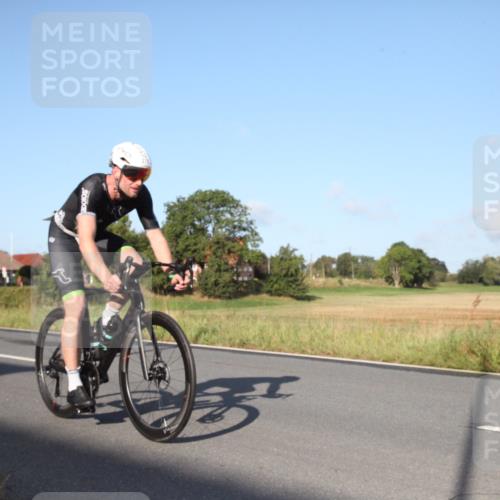 25.08.2024 - Elbe Triathlon Hamburg Fuchs,  Jonas http://msf.ph/oto/6827206 25.08.2024 09:09:09 Radfahren 241, 310, 278, 161, 105, 142 meine-sportfotos.de
