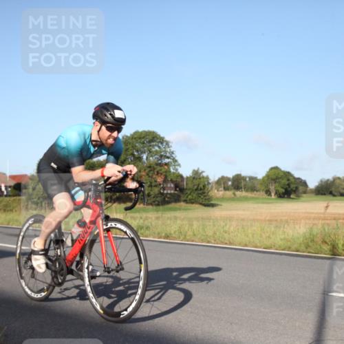 25.08.2024 - Elbe Triathlon Hamburg Fuchs,  Jonas http://msf.ph/oto/6827251 25.08.2024 09:09:43 Radfahren 160, 285, 237 meine-sportfotos.de