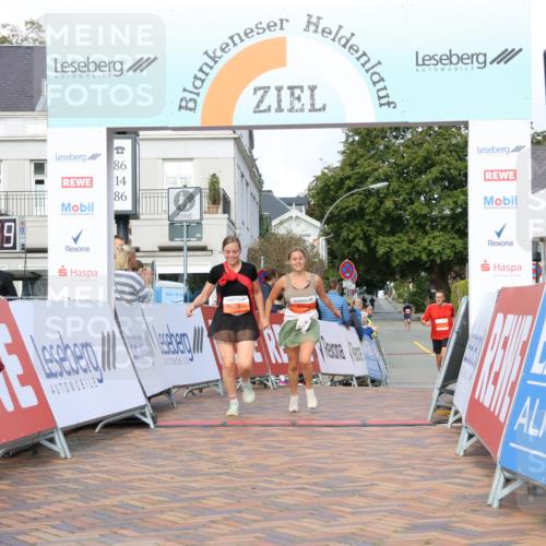 25.08.2024 - 20. Blankeneser Heldenlauf Strokosch-Dieckow http://msf.ph/oto/6827257 25.08.2024 09:55:32 Ziel 258, 259 meine-sportfotos.de