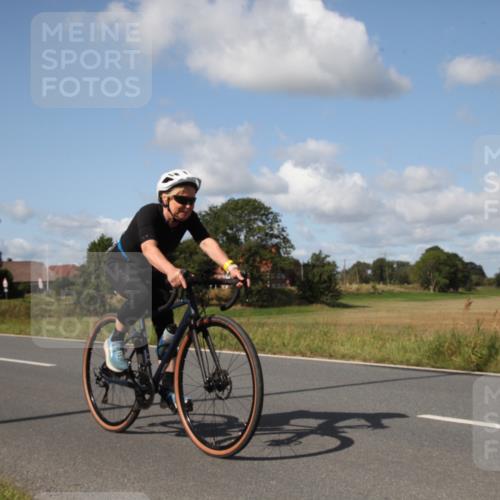 25.08.2024 - Elbe Triathlon Hamburg Fuchs,  Jonas http://msf.ph/oto/6827274 25.08.2024 10:53:33 Radfahren 1544, 1591, 1435, 1517 meine-sportfotos.de
