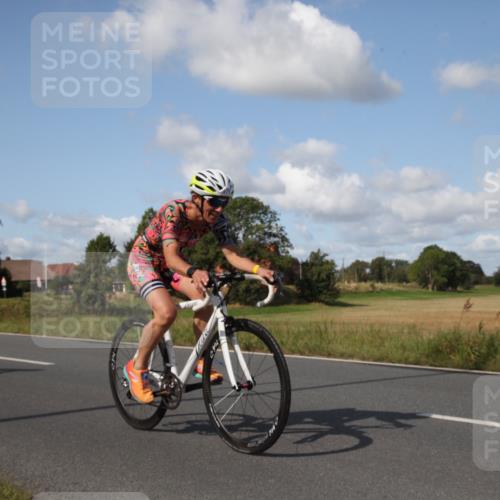 25.08.2024 - Elbe Triathlon Hamburg Fuchs,  Jonas http://msf.ph/oto/6827286 25.08.2024 10:53:26 Radfahren 1554, 1572, 1579, 1475, 1573, 1544, 1591 meine-sportfotos.de