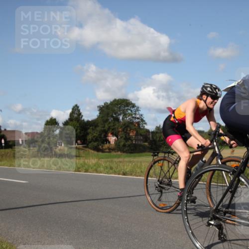 25.08.2024 - Elbe Triathlon Hamburg Fuchs,  Jonas http://msf.ph/oto/6827334 25.08.2024 10:52:44 Radfahren 642, 1518, 1515, 798, 1514, 505, 555, 1537, 1562 meine-sportfotos.de