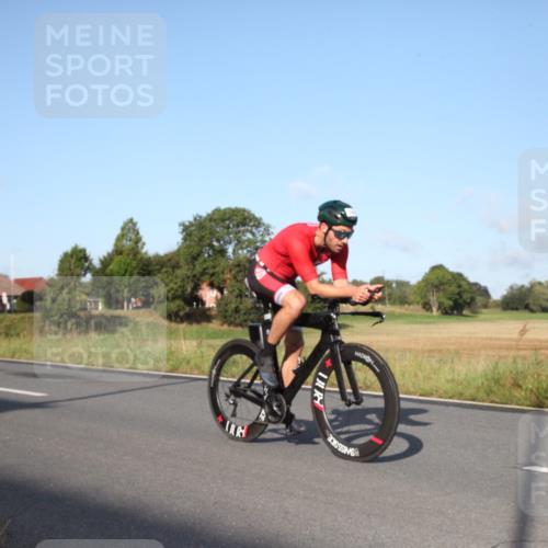 25.08.2024 - Elbe Triathlon Hamburg Fuchs,  Jonas http://msf.ph/oto/6827346 25.08.2024 09:11:02 Radfahren 238, 97, 284, 210 meine-sportfotos.de