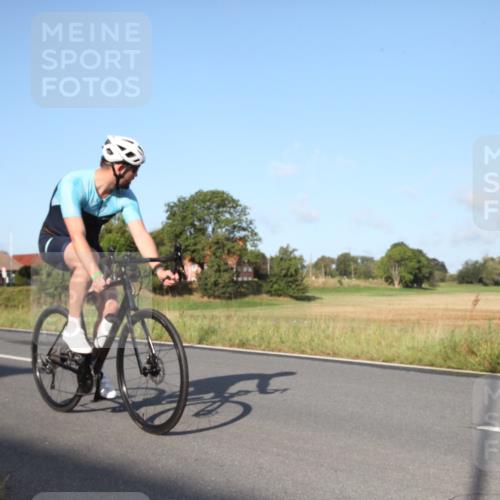 25.08.2024 - Elbe Triathlon Hamburg Fuchs,  Jonas http://msf.ph/oto/6827356 25.08.2024 09:11:16 Radfahren 134, 270, 47 meine-sportfotos.de
